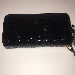 Black wallet/wristlet